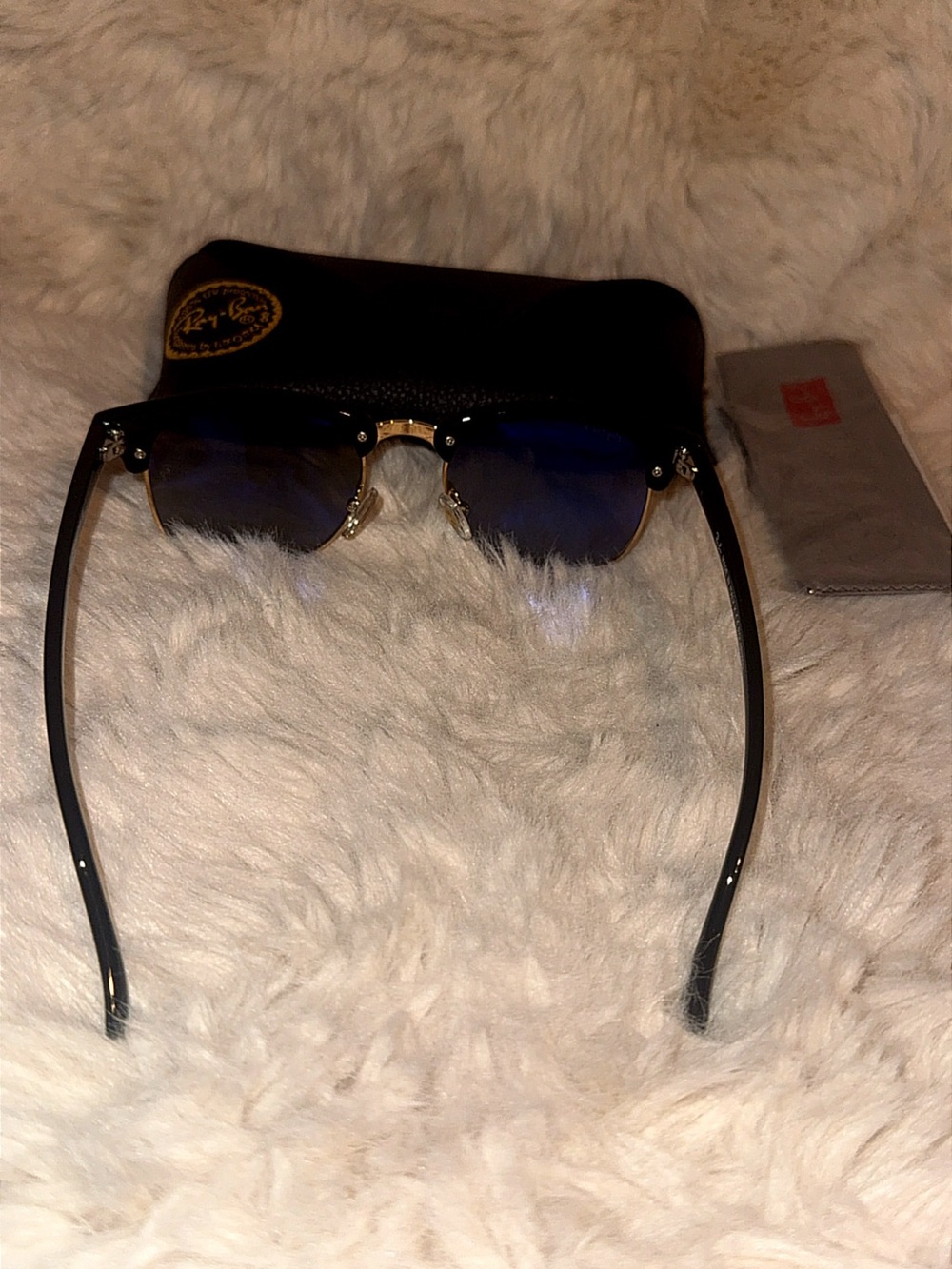 Ray-Ban RB3016 CLUBMASTER Sunglasses